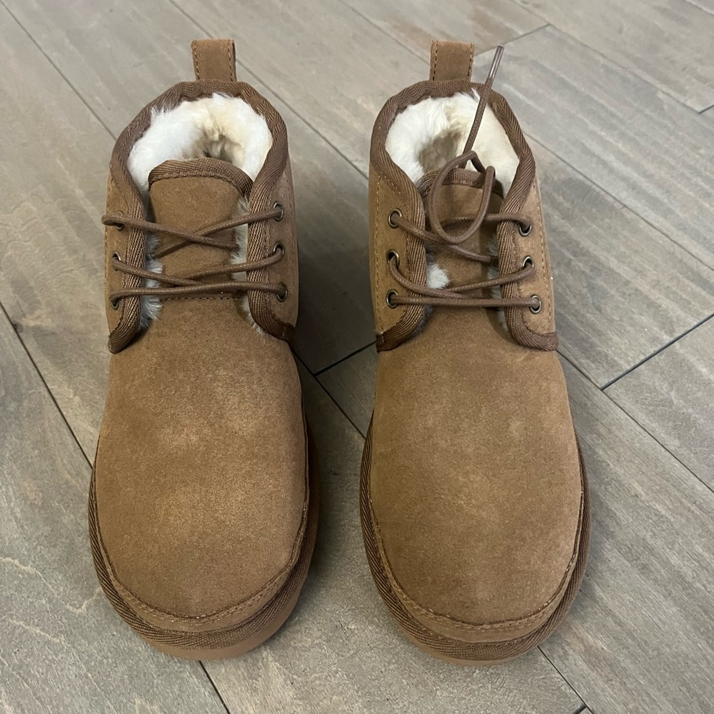 Quince men’s Australian sherling chukka boot size 8 brand new pecan